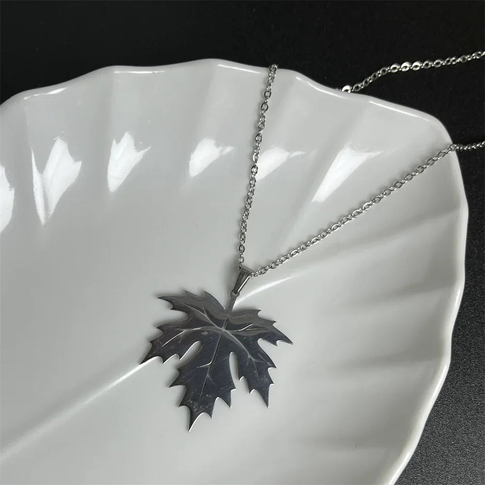 Stainless Steel Necklace For Women Man Maple Leaf Choker Pendant Chain Necklaces Engagement Jewelry korean Fashion NEW