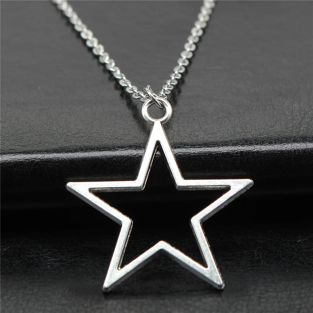 Vintage Hollow Star Pendant Necklace 36x33mm — Silver-Tone