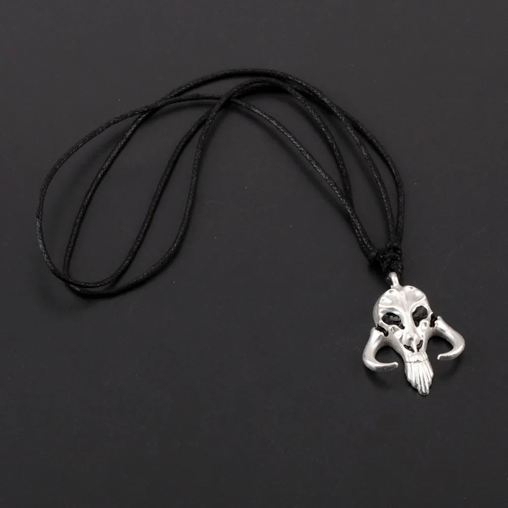 Retro Punk Skull Pendant Necklace Mandalorian Dragon Skull Same Unisex Sweater Chain Fashion Clothing Jewelry