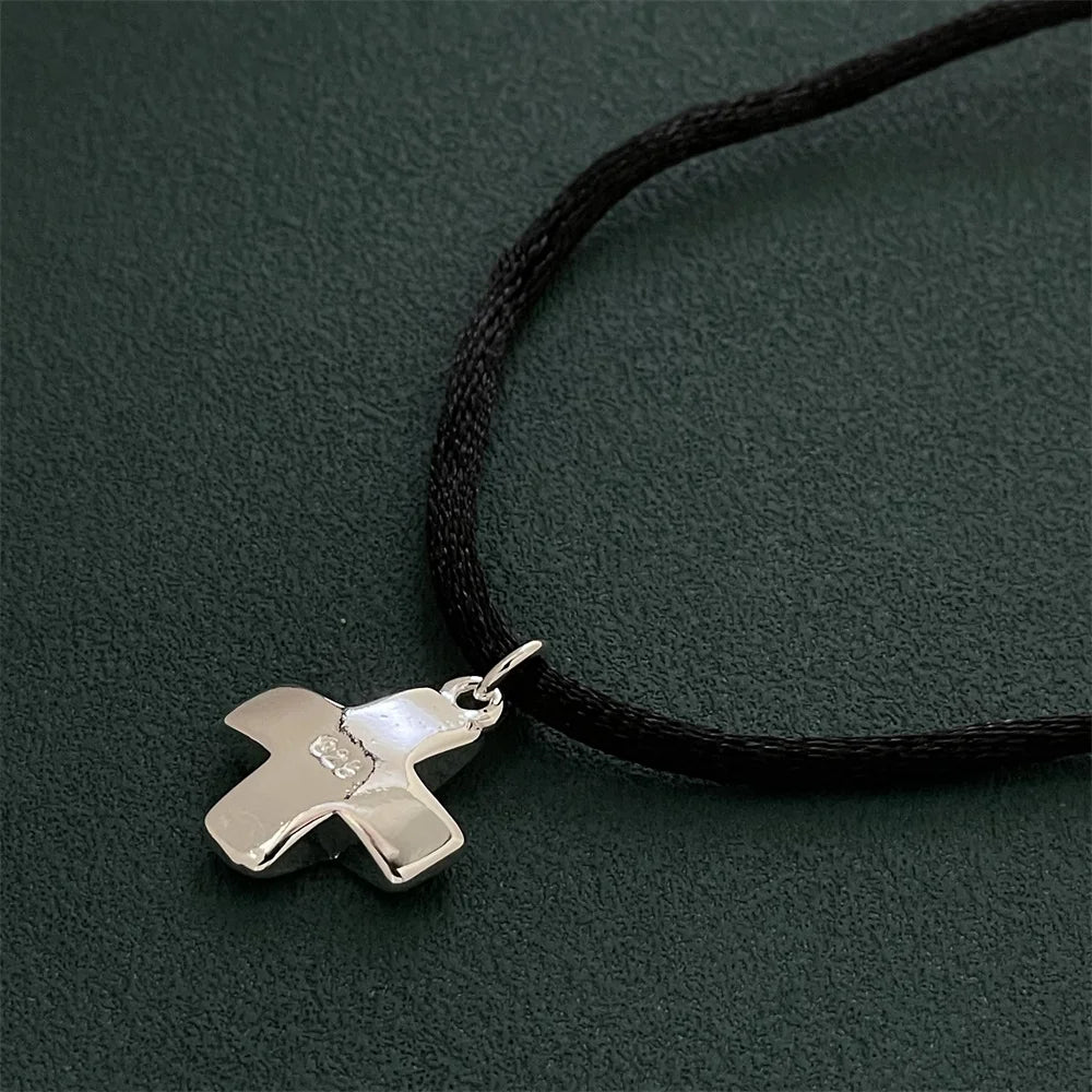 Exquisite 925 silver jewelry, short cross pendant with black rope, suitable for daily wear or gift giving