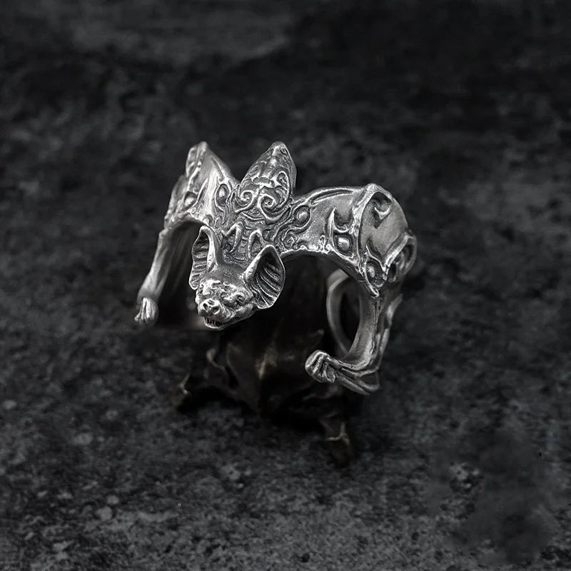 Vintage Relief Pipistrellus Ring Male Personality Hand Accessories Personality Flapping Bats Ring For Men Jewelry Adjustable