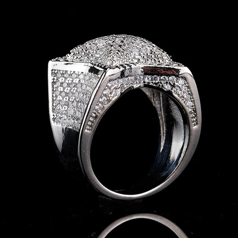 New in Hip-hop Style Trendy Fashion Star Rings for Women Domineering Inlaid Full Pentagram Female Ring Jewelry