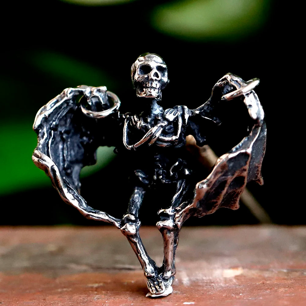 New Special Design Stainless Steel Skull Wing Pendant Exquisite Punk Hip Hop Retro Jewelry For Men Gift free shipping