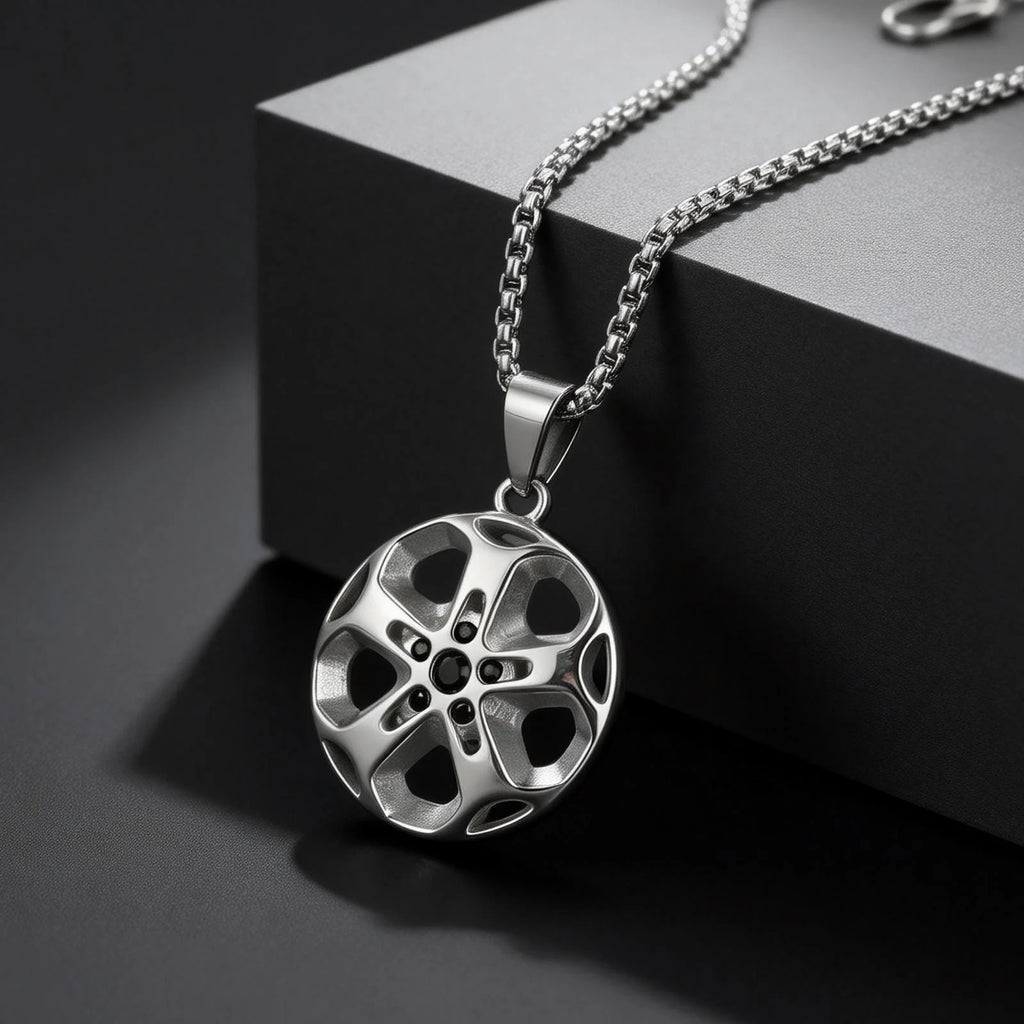 Creative Unique Wheel Hub Pendant Necklace Inlaid Cubic Zircon Stainless Steel Necklace Fashion Punk Jewelry for Men Gift
