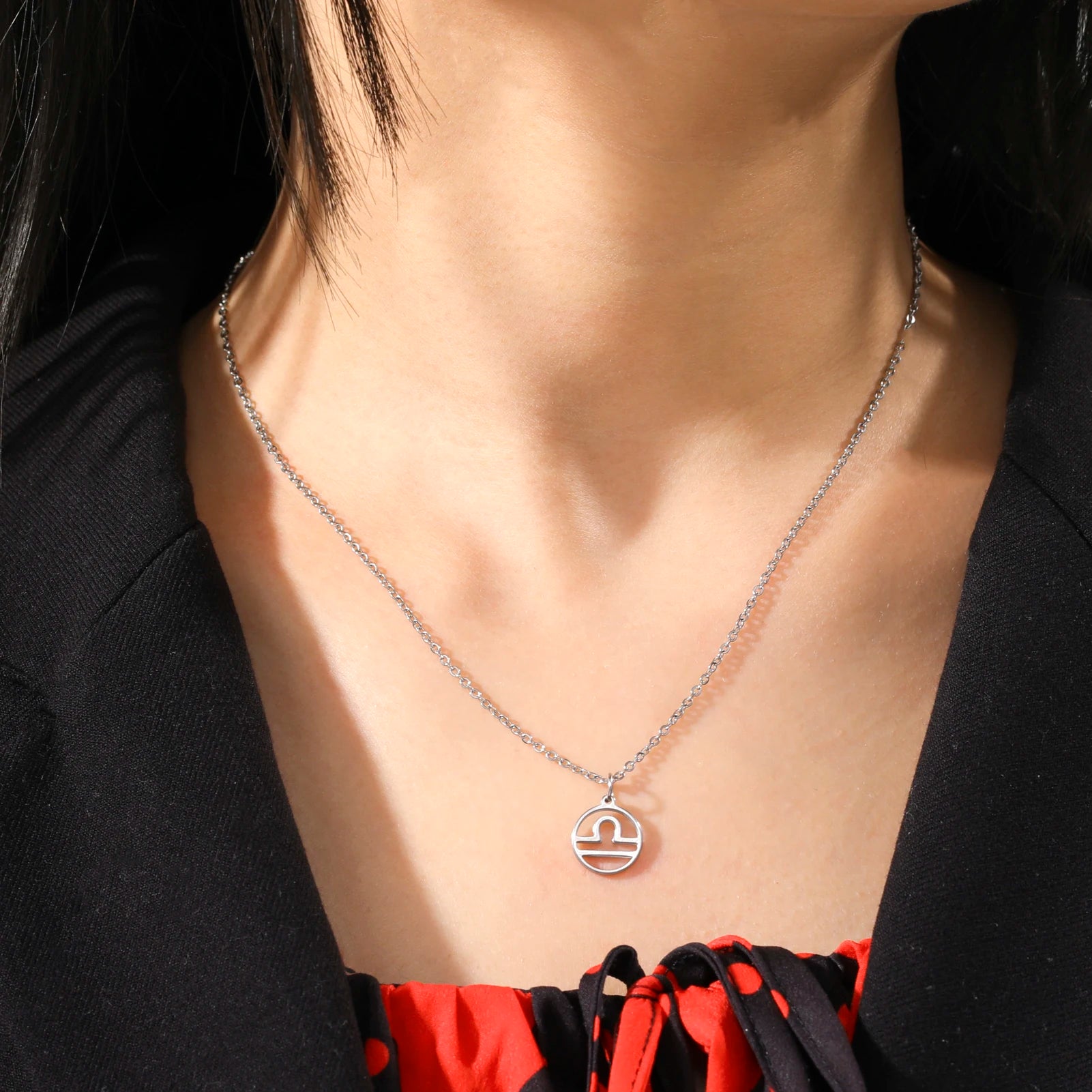 Cazador Zodiac Pendant Necklace for Women 12 Constellation Aries Pisces Gemini Chocher Stainless Steel Jewelry Gold Color Gifts