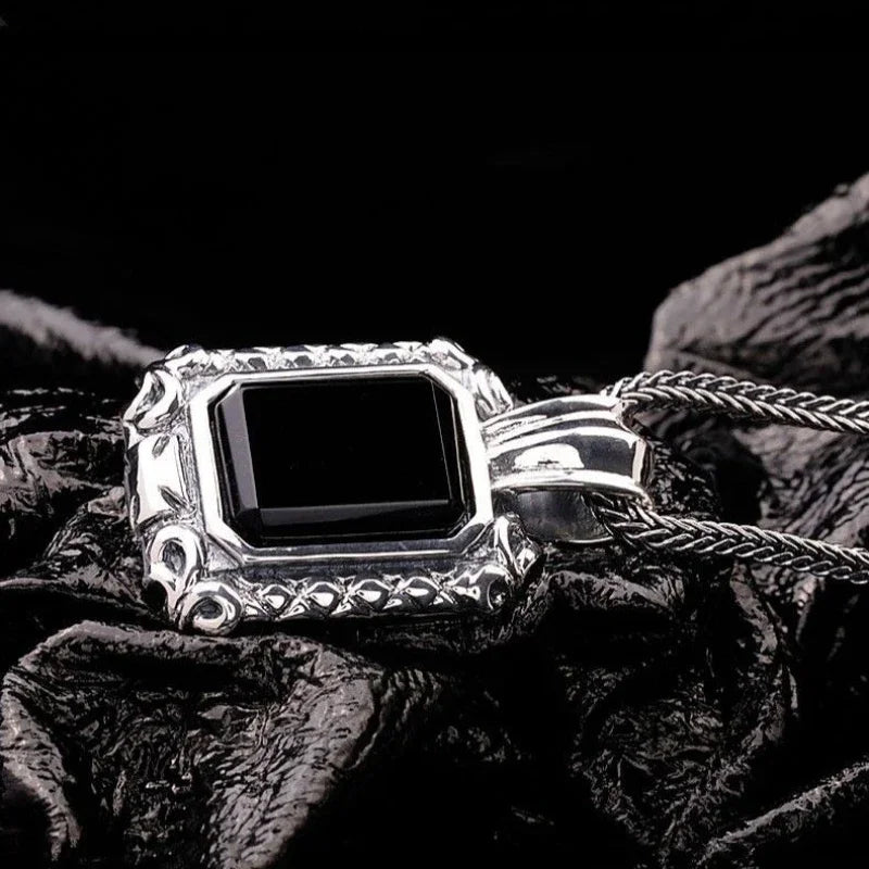 Classic Design Silver Inlaid Black Agate Pendant for Men Necklace Handsome and Domineering Keel Chain Charms Fashion Jewelry
