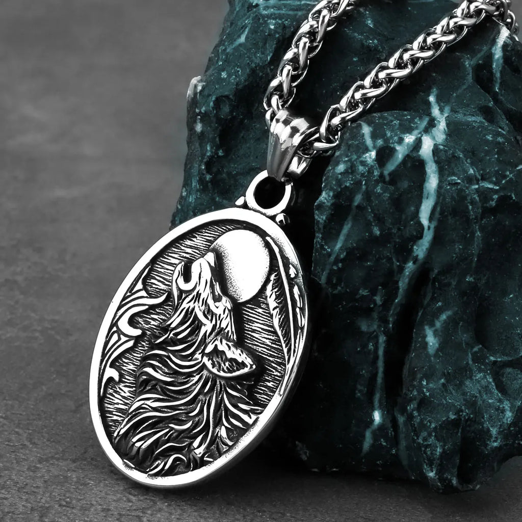 Vintage Stainless Steel Viking Wolf Howling to the Moon Pendant Necklace Nordic Boyfriend Gift Jewelry Wholesale