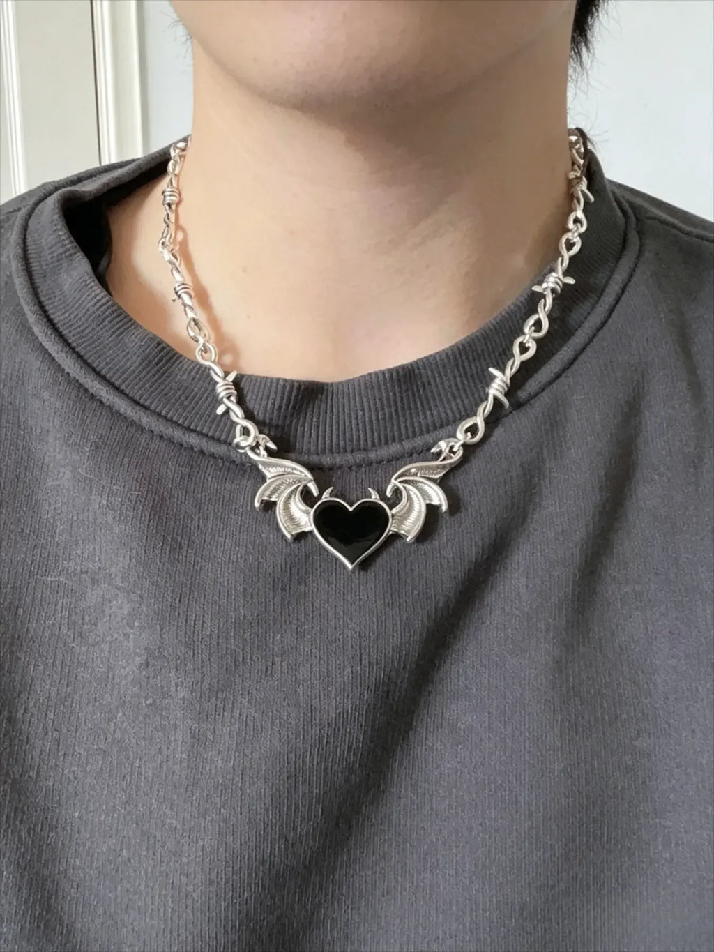 Vintage Gothic Heart Bat Thorns Pendant Necklace for Men & Women