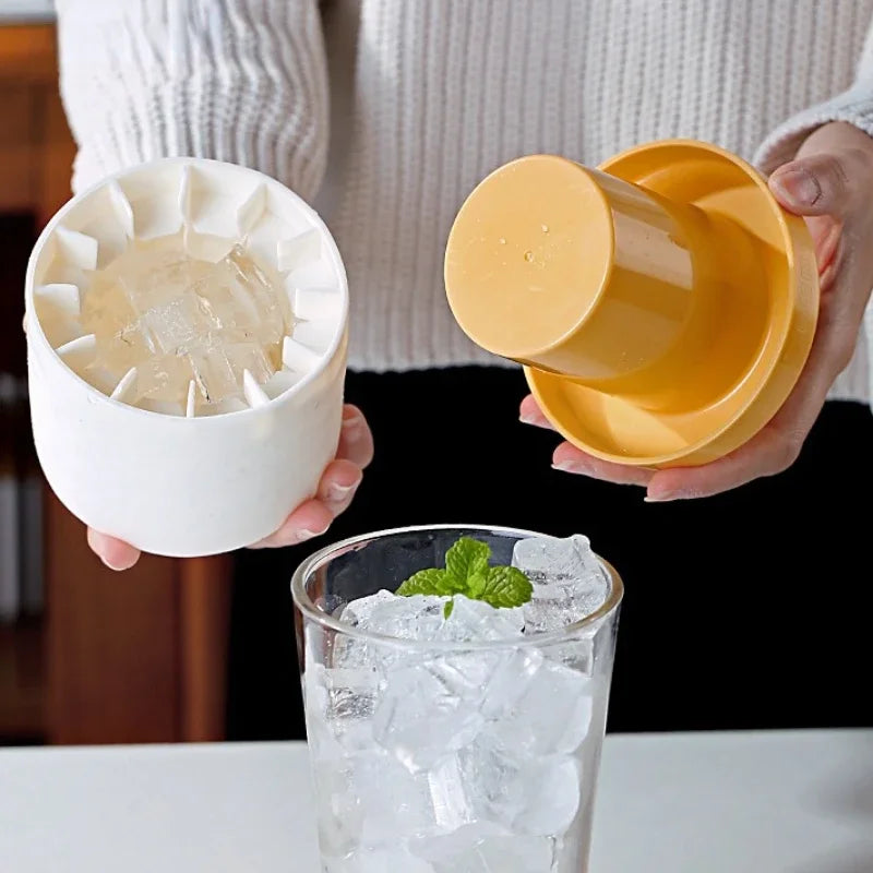 Ice Bucket Cup Mold Ice Cubes Tray Food Grade Quickly Freeze Silicone Ice Maker Creative Design Ice Bucket Whiskey Beer