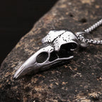 Vintage Nordic Odin Crow Skull Pendant Necklace for Men Stainless Steel Raven Skull Necklaces Pagan Amulet Jewelry