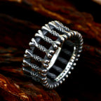 Gothic Skull & Bone Ring for Men and Women — Stainless Steel