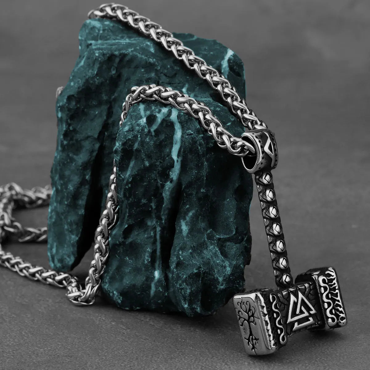 Nordic 316L Stainless Steel Thor's Hammer Pendant Necklace Men and Women Simple Creative Punk Amulet Necklace Jewelry