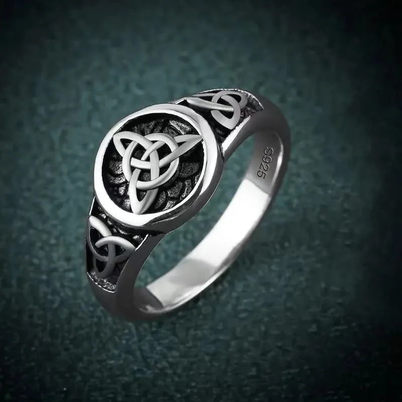 New Hollow Celtic Knot Ring — Zinc Alloy