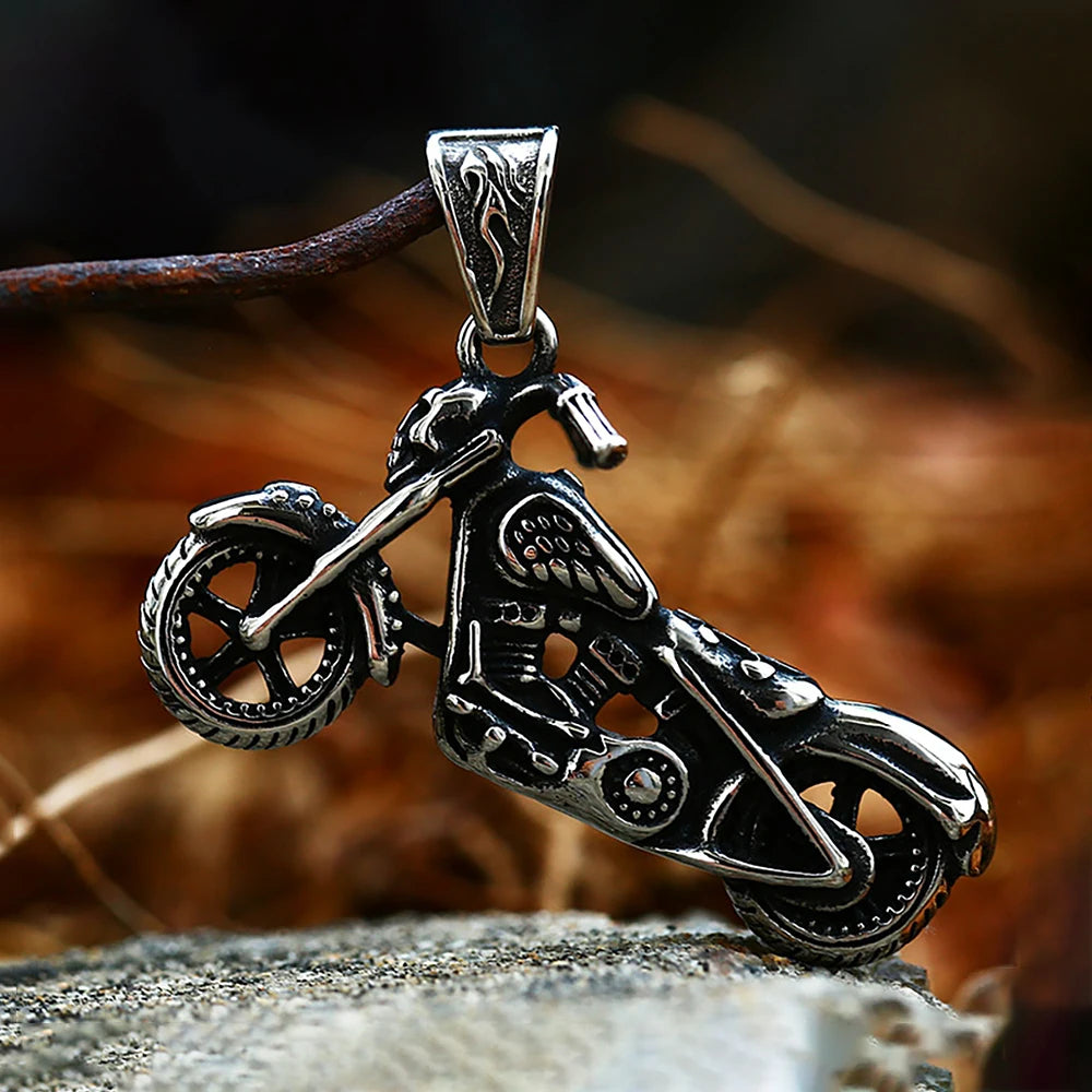 Gothic Skull Steel Pendant Punk Soul Chariot Biker
