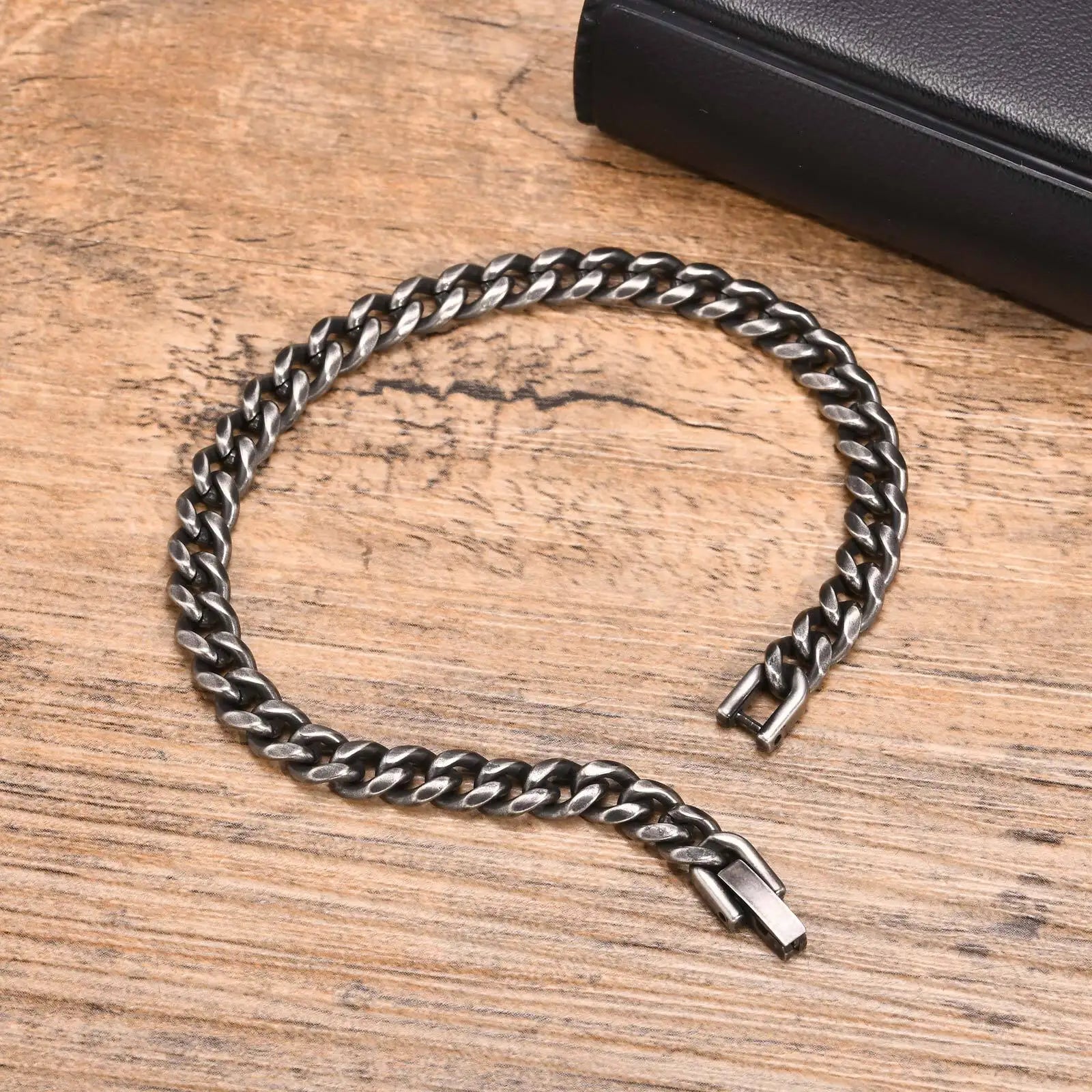 Vintage Cuban Chain Bracelet — Stainless