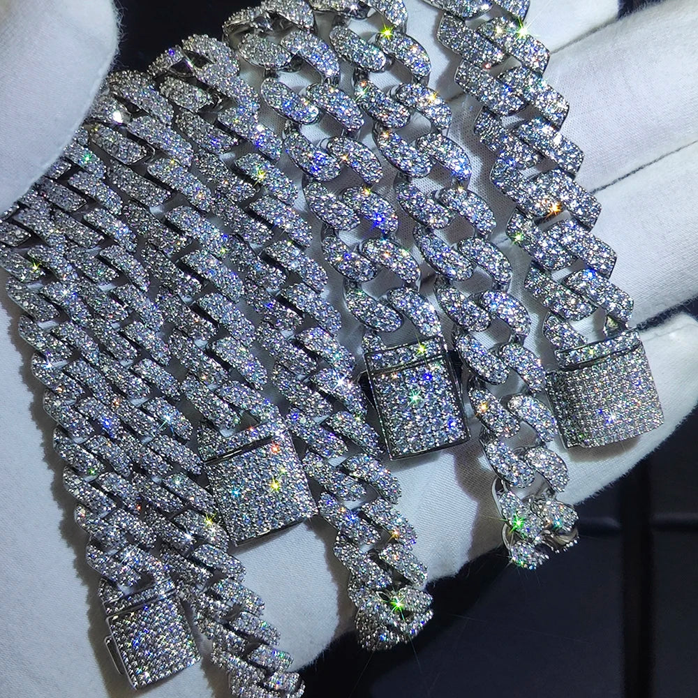 Iced Out Cuban Chain 20mm