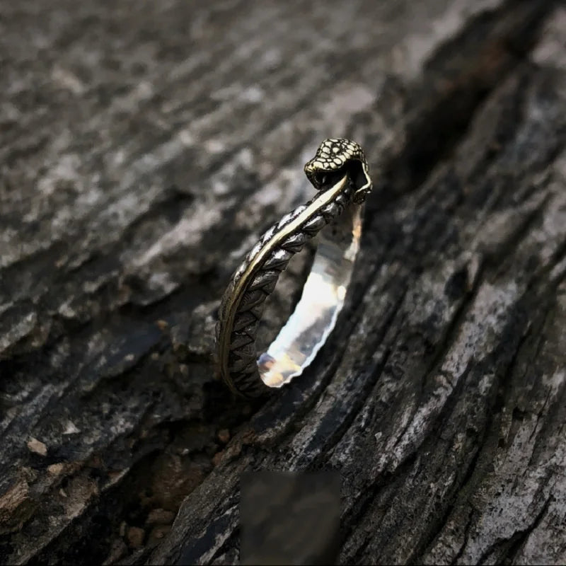 Carved Ouroboros Snake Ring — Gold
