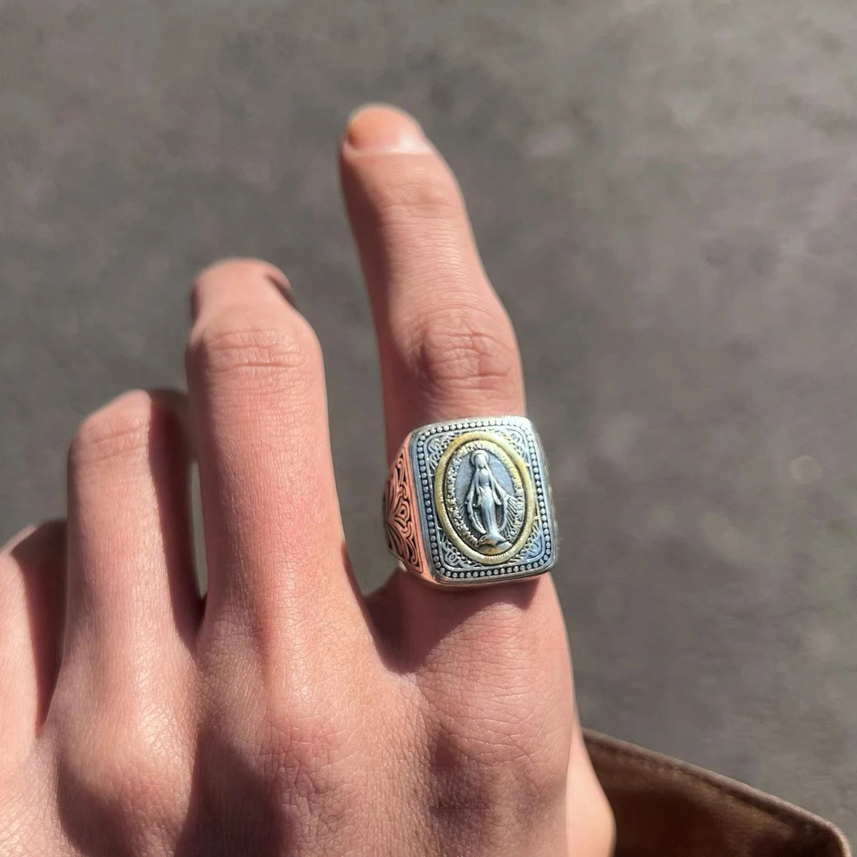 HX Silver Color Literary Faith Original Design By Our Lady of Notre Dame Ring Niche Style Hip-hop Retro Men and Women