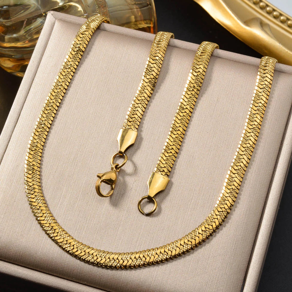 Flat Herringbone Chain Necklace — Stainless Steel