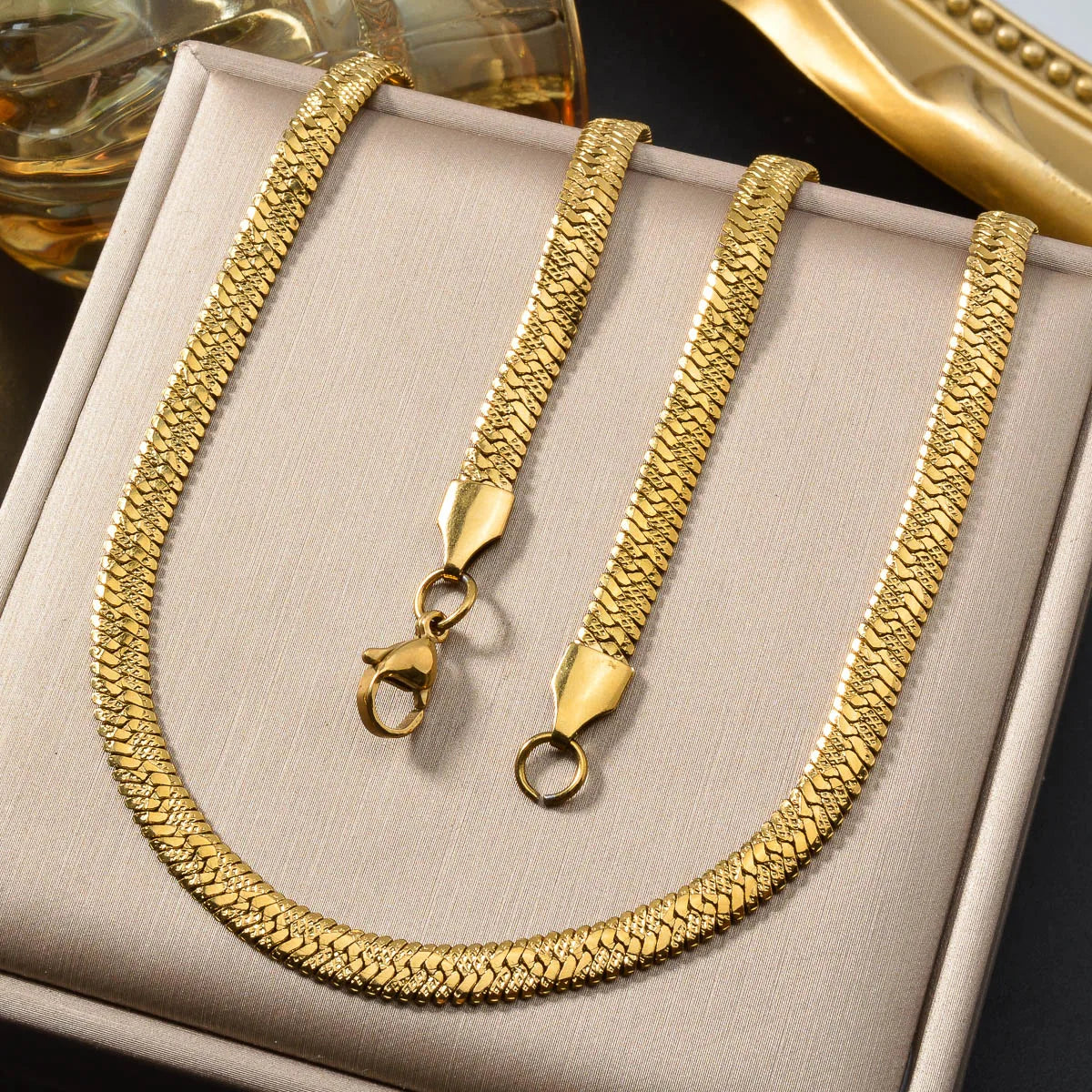 Flat Herringbone Chain Necklace — Stainless Steel