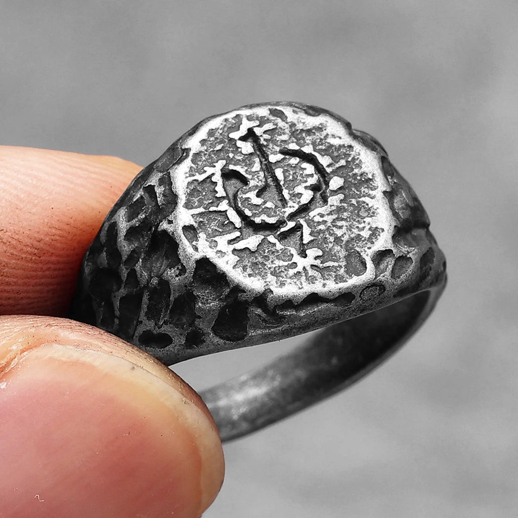 Vintage Black Crater Ring — Stainless Steel