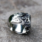 Gothic Motorcycle Skull Ring — 316L Stainless Steel
