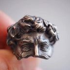2Pcs Vintage Gothic Steel Skull Mask Rings Design Alloy Finger Rings Set for Men Women New Trend Creative Punk Jewerly Gift
