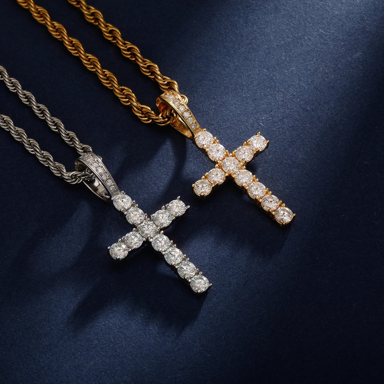TOPGRILLZ Hot Sale Moissanite Cross Pendant 3mm 4mm 925 Sterling Silver Pendant D Color Moissanite Pendant Pass Diamond