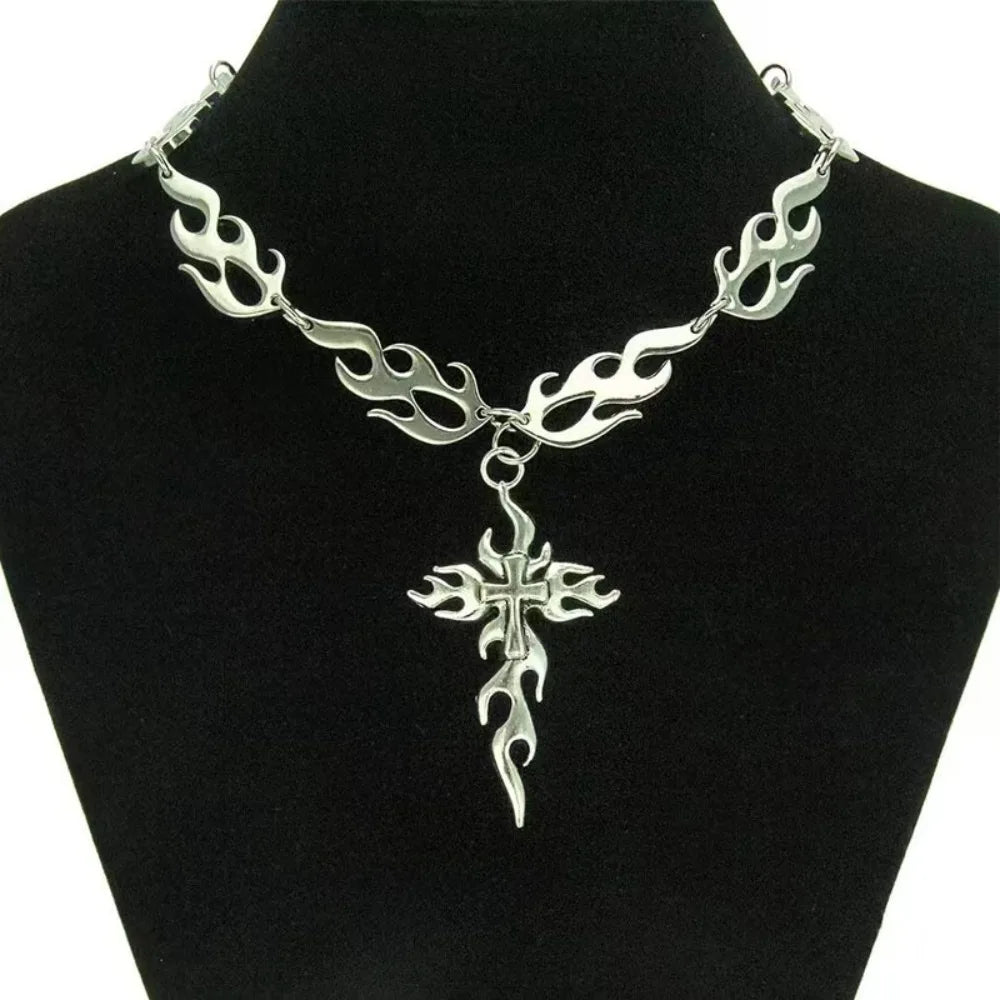 Fashion Hip-hop Sliver Color Flame Cross Crow Skull Pendant Necklace for Women Men Couple Gothic Halloween Party Jewelry Gifts