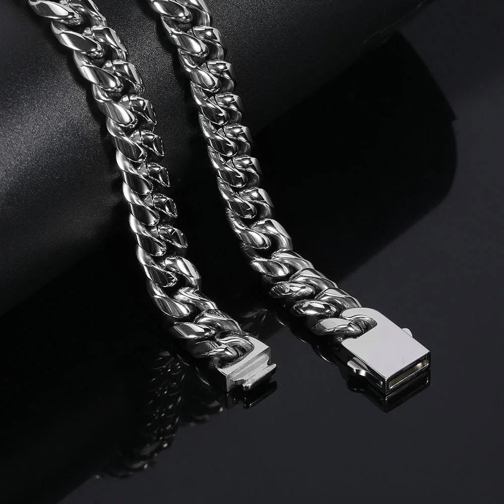 Cuban Link Chain Necklace — Stainless Steel 10mm 22"