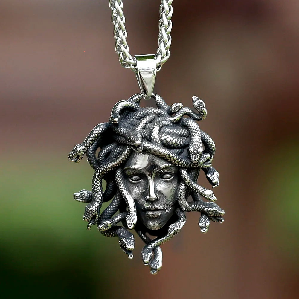 2023 New 316L Stainless Steel Men's Medusa Pendant Necklace Vintage Snake Animal Accessories Party Gift free shipping