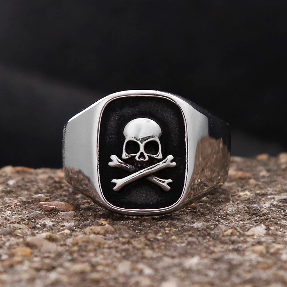 Simple Skull Biker Ring — Stainless Steel