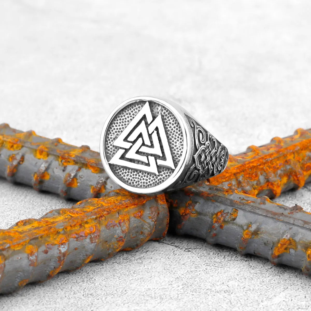 Vintage Stainless Steel Viking Amulet Ring Norse Compass Runes Men and Women Rings Teens Multi Style Jewelry Boyfriend