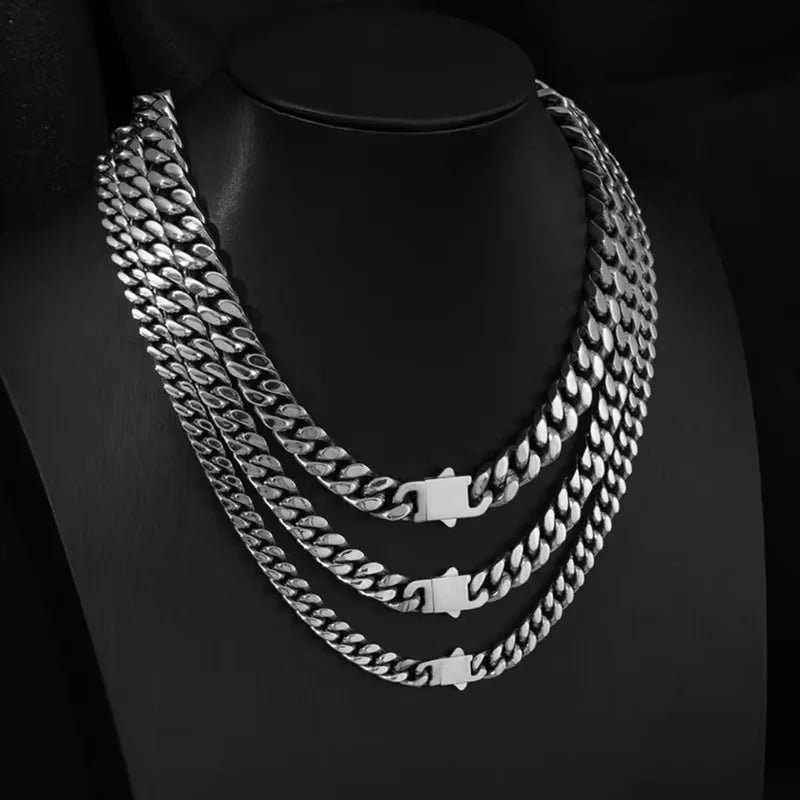 Pack of 1, Stainless Steel Miami Plated 18k Cuban Chain, Hip Hop Style, Unisex Accessories, Waterproof Necklace.
