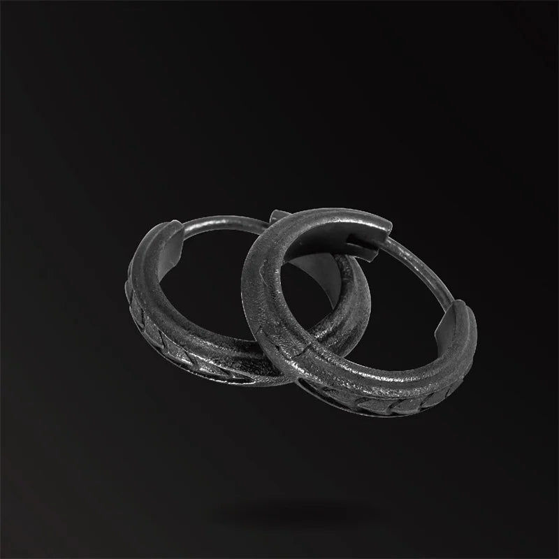 Black Gold Scale Pattern Huggie Hoop Earrings — Two-Tone
