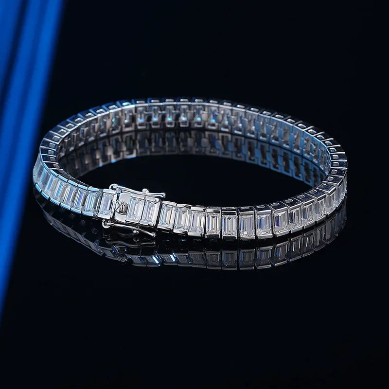 Luxury Solid Platinum PT950 Women's 0.4 karat Moissanite Diamond Emerald Bracelet Simple and Generous