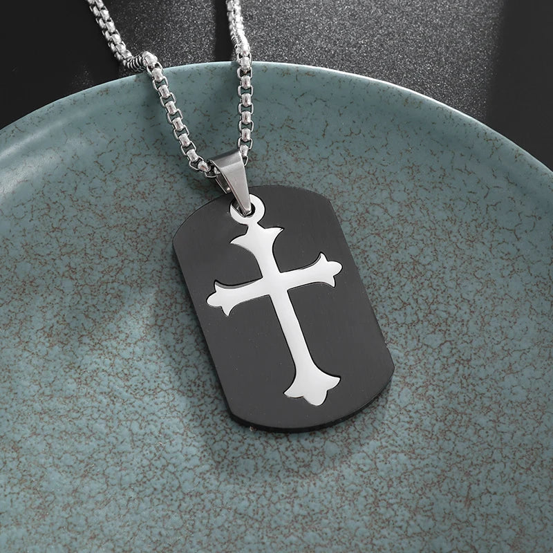 New Gold Color Crucifix Image Men\\'s Pendant Christ Miami Cuban Religious Necklace for Daily Wear Fashion Jewelry