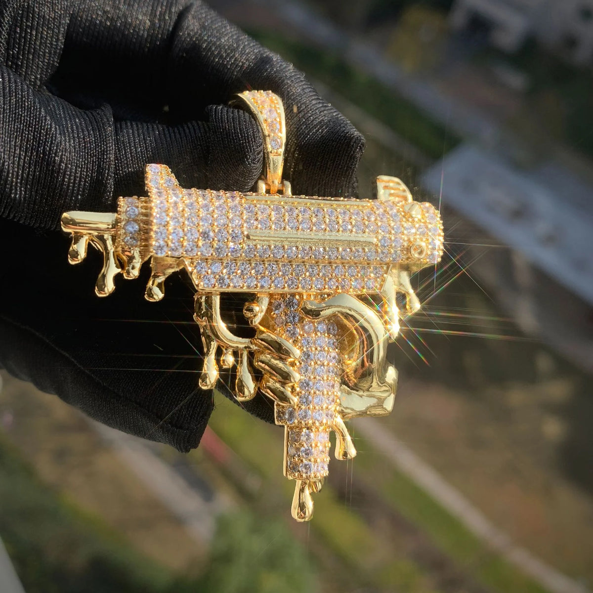 Hip Hop 5A+ CZ Stone Paved Bling Iced Out Gun In Hand Pendants Necklaces for Men Rapper Jewelry Gold Silver Color