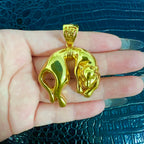 Gold Pendant Necklace