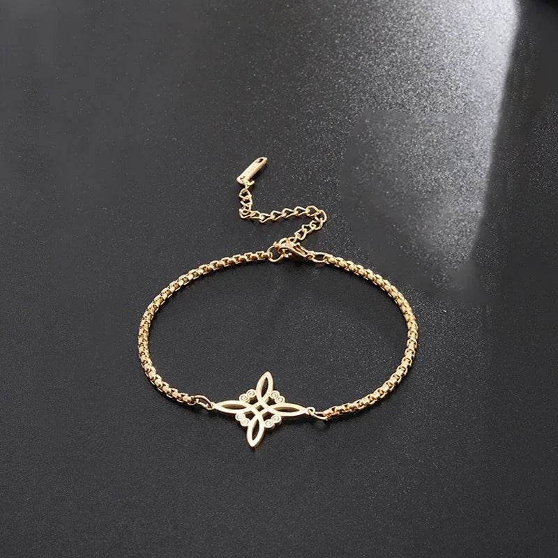 Silver Color Stainless Steel Pattern Witch Knot Pendant Necklace Celtic Knot Lucky Jewelry Christmas Gift for Friends Family