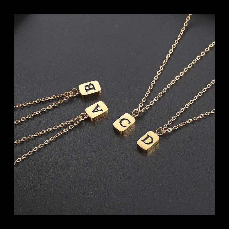 Letter Pendant Square Chain — Gold