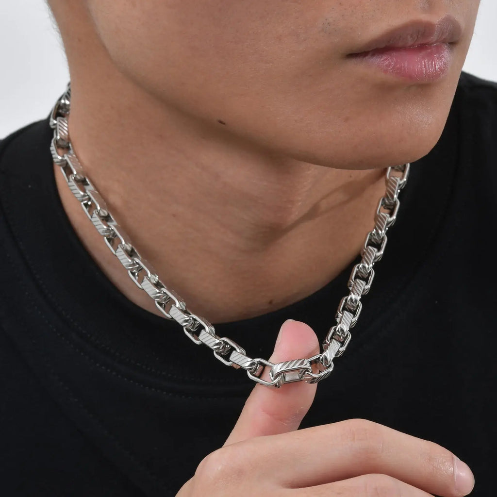 Chunky Embossed Chain Necklace — Stainless
