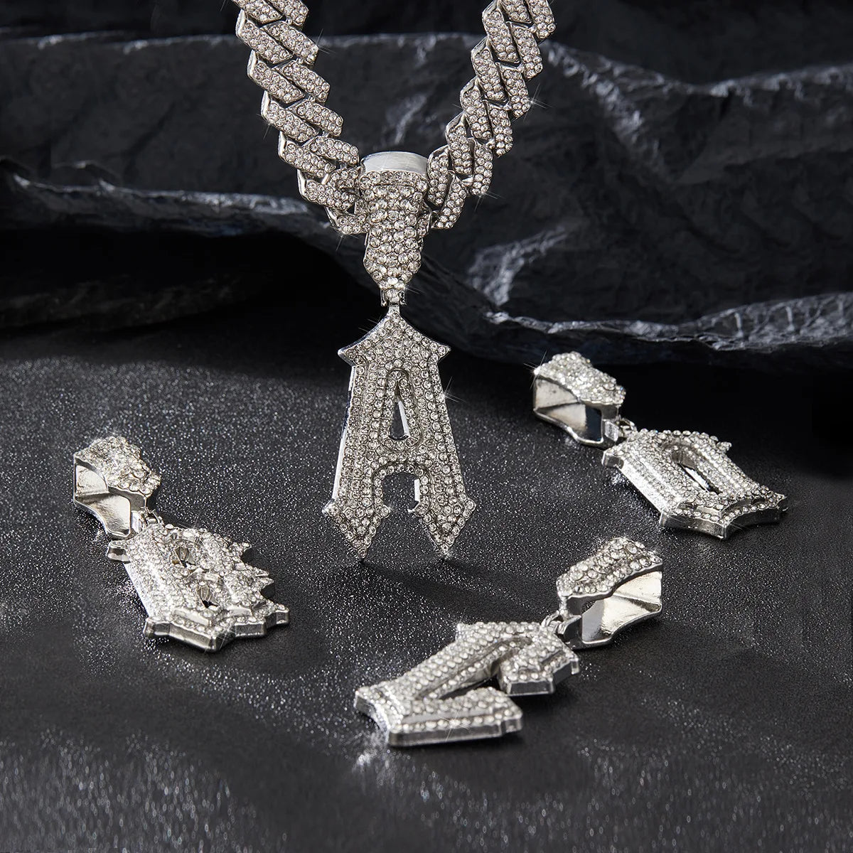 Fashion Shining A-Z Letter Pendant Zircon Inlaid Charm Necklace 26 Initial Alphabet Name Clavicle Chain Party Jewelry Gift