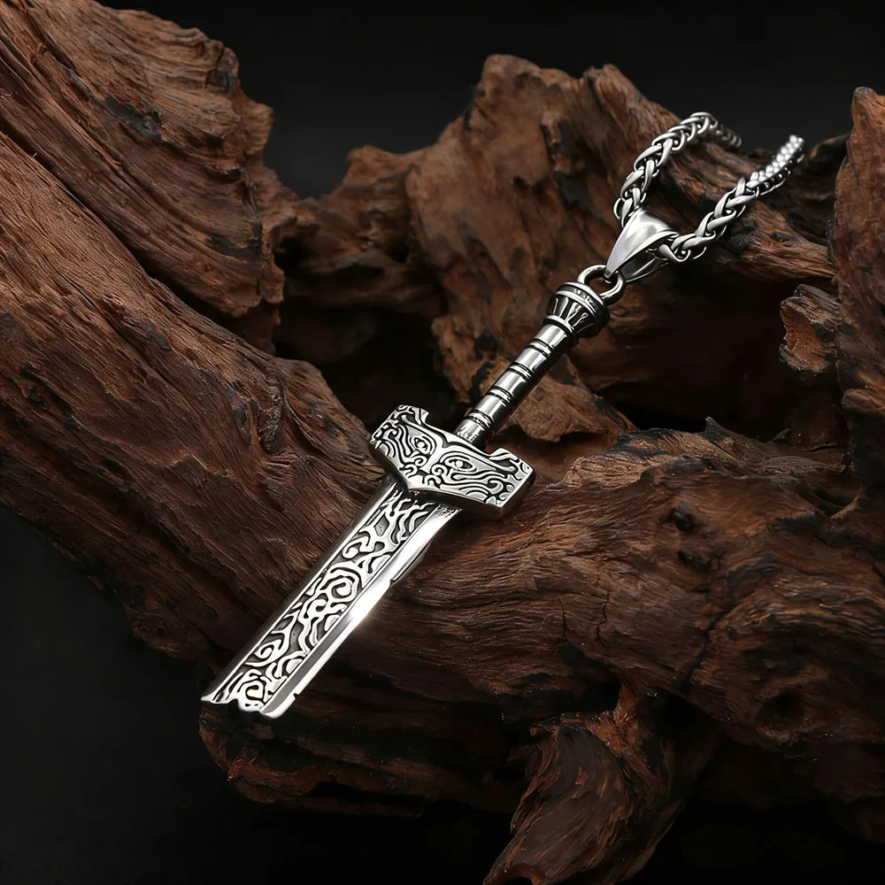 Distressed Cloud Pattern Broken Blade Stainless Steel Pendant Necklace Unisex Retro Punk Fantasy Warrior Accessory Fashion Gift