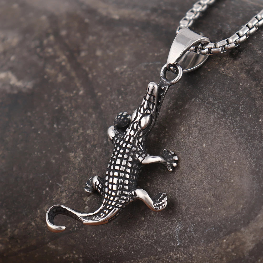Creative Small Size Crocodile Necklace for Men Women Popular Stainless Steel Animal Pendant Fashion Charm Jewelry Gift Wholesale