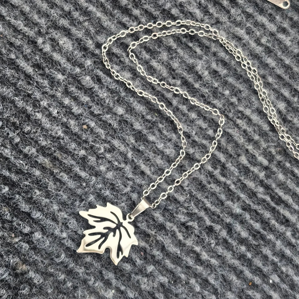 Stainless Steel Necklace For Women Man Maple Leaf Choker Pendant Chain Necklaces Engagement Jewelry korean Fashion NEW