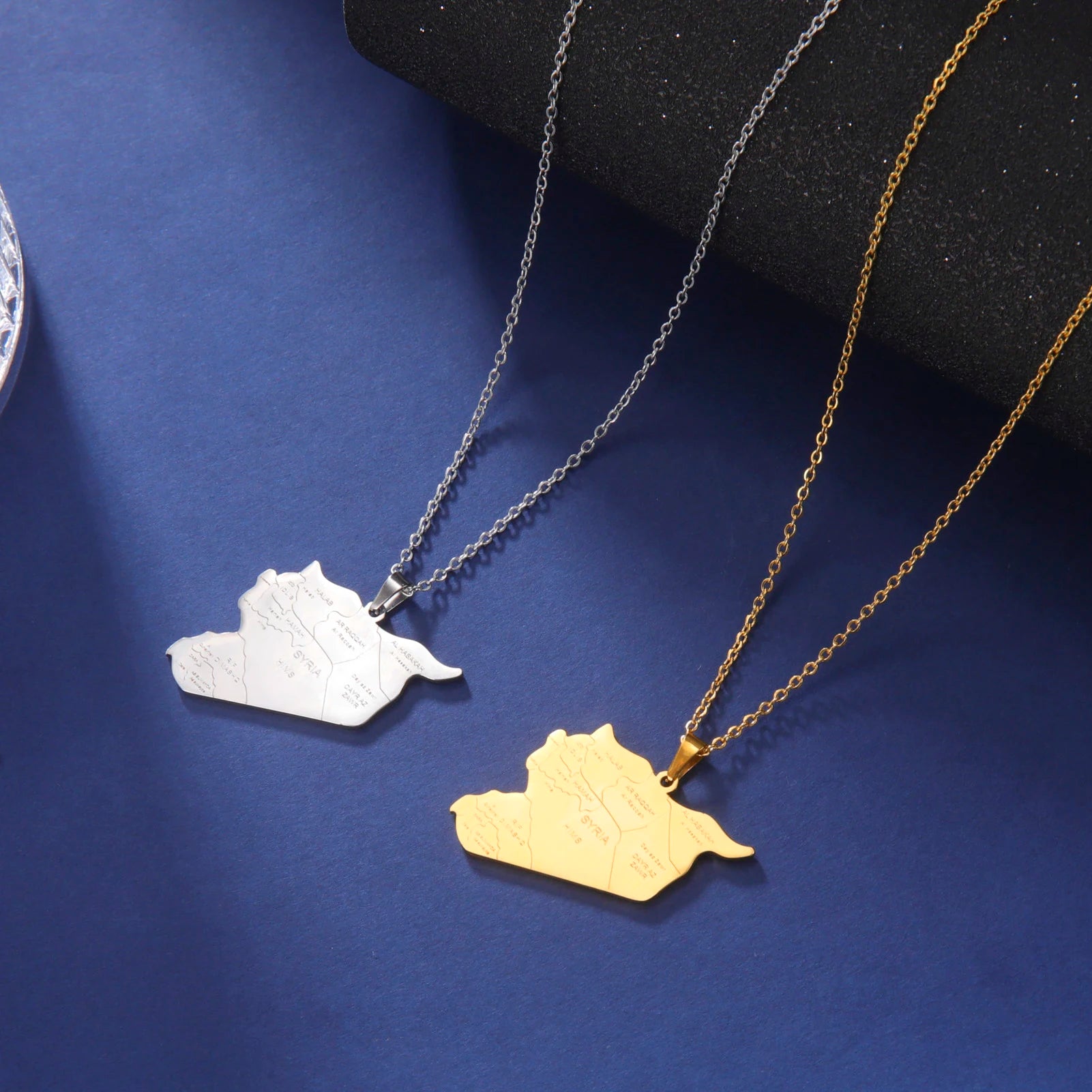 Cazador Stainless Steel Syria Map Pendant Necklace Country City Geography Chain Necklaces for Women Men Jewelry Gift Wholesale