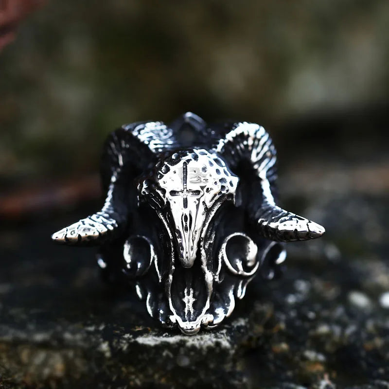 2022 NEW Men's 316L stainless-steel rings Vintage Steam punk SKULL with sheep Fashion Gothic Motorcycle Jewelry free