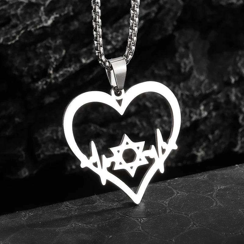 Stainless Steel Simple Personalized Spider Pendant Necklace Men and Women Fashion Party Pendant Jewelry Gift