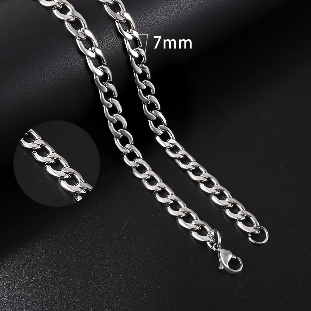 Vintage Cuban Chain Necklace — Gold